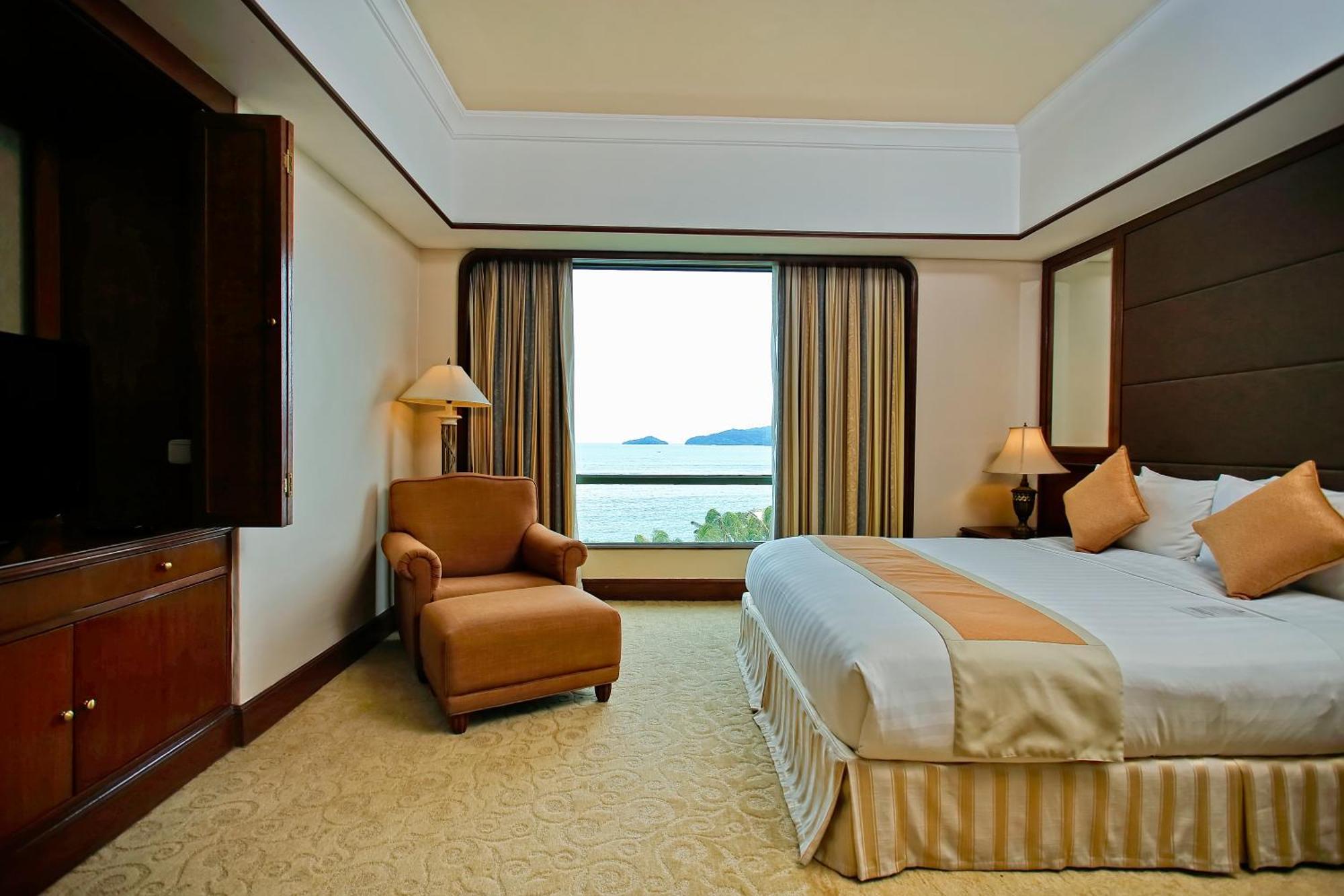 The Pacific Sutera Hotel Kota Kinabalu Ngoại thất bức ảnh A room at the hotel